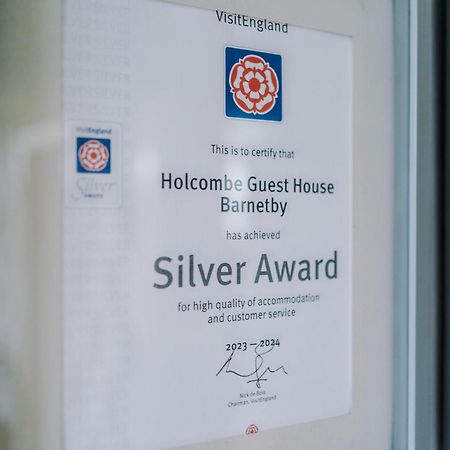 Holcombe Guest House 바넷비 르 월드 외부 사진